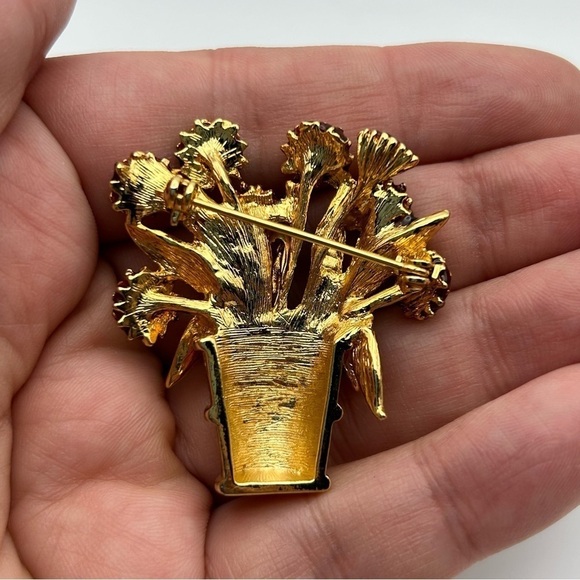Vintage Planted Enamel Brown Flowers in Gold Tone Pot Brooch Green Thumb - Picture 5 of 5